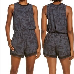 ZELLA Getaway Blouson Romper- Large